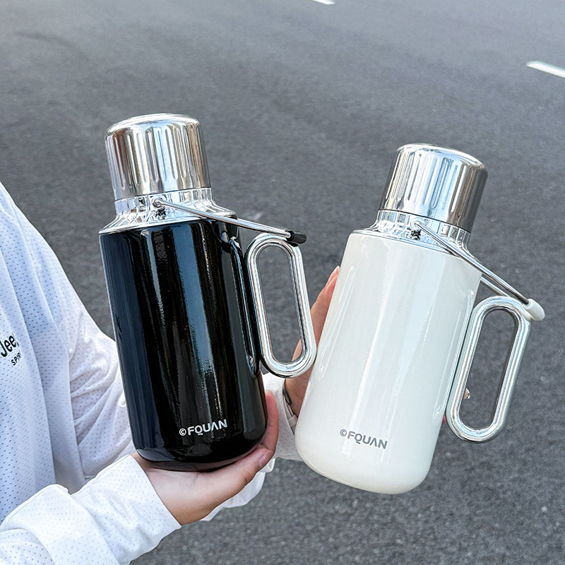 Garrafa Térmica de Aço Inoxidá - Sports Water Bottle Insulated avaliação e preço